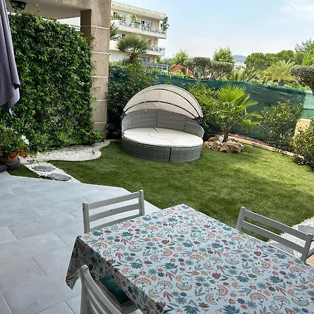 דירה Joli Climatise Avec Jardin Dans Avec Piscine